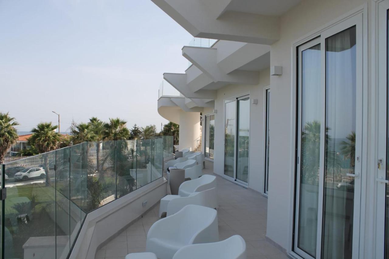 Jonium Hotel - Amazing Sea View And Swimming Pool Pulsano Exterior foto