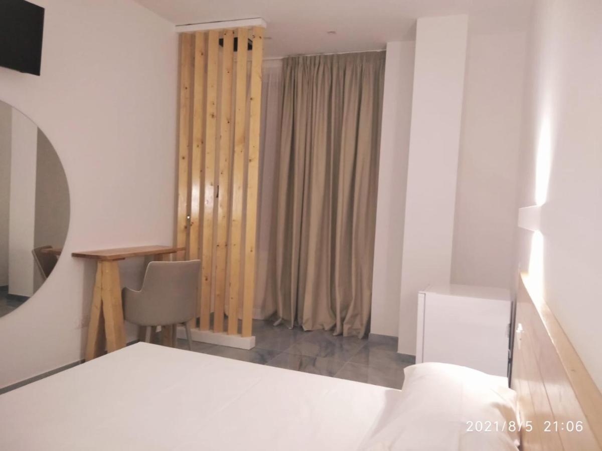Jonium Hotel - Amazing Sea View And Swimming Pool Pulsano Exterior foto